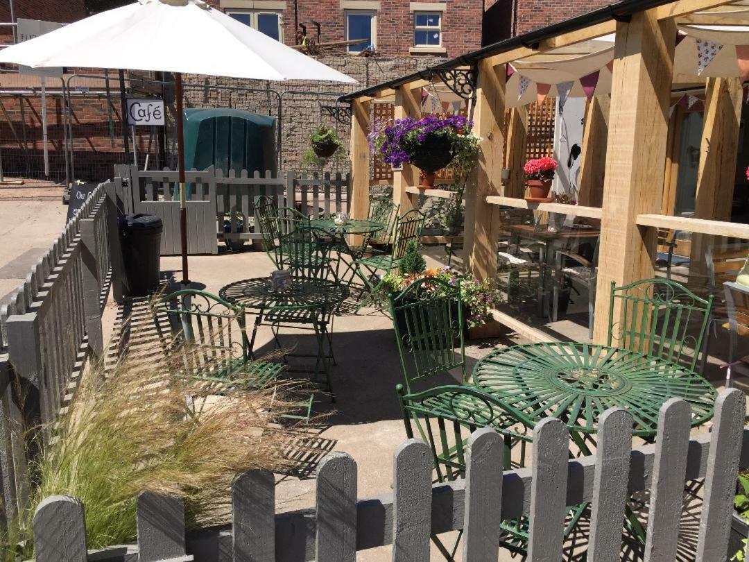 The Spotted Cow Hotel Belper Esterno foto